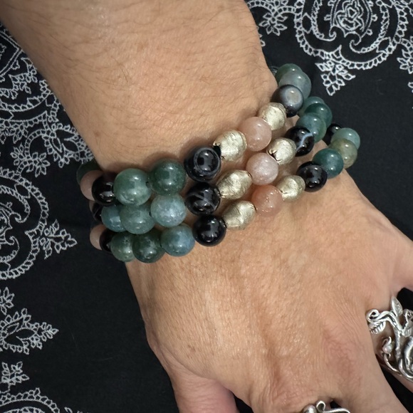 JUNGLE HIPPIE BRACELET - moss agate, sunstone, black agate, handmade trade beads - Picture 5 of 9